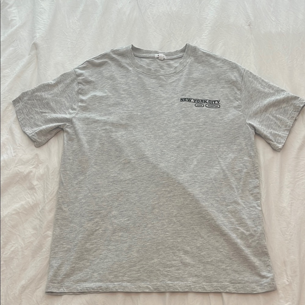 women’s graphic tee from garage never worn before